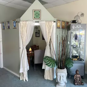 The Cape May Psychic private reading area.