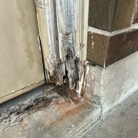 Example of wood rot on home