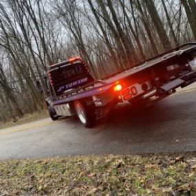 Call now for a towing service you can count on!