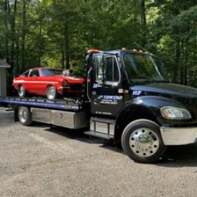 Call now for a towing service you can count on!