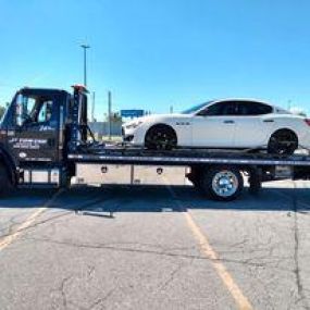 Call now for a towing service you can count on!