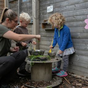 Bild von Tops Day Nurseries: Poole Nursery