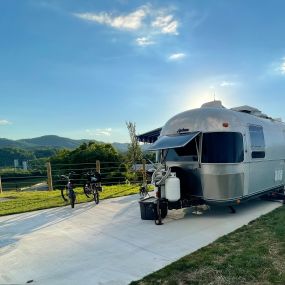 RV Site with Full Hook-ups, Wi-Fi and Cable.