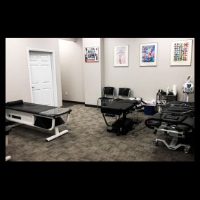 We are a local family chiropractic clinic serving the Kentuckiana area. We have 2 locations to better serve you. One in the heart of Downtown Louisville and the other on Preston Hwy. Dr. Scott Gittings and Dr. Bruce Mckinney take the time to work on both joints and soft tissue to help you feel better faster. They are trusted, in-network provider with most healthcare plans including Passport, Anthem Bluecross/blueshield and Humana. Again, thank you for taking the time to visit our website, please