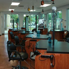 Bild von Top Of The Line Barber College