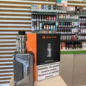 GeekVape L200 kit comes with a redesigned 1.08-inch full screen, a charging port with flipping cover, to easier fuel your vape and the leak proof Z (Zeus) Sub-ohm Tank