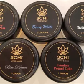 Also from 3Chi... an olympic selection of sauces in the most popular strains. A good mix of both 1g and 3g sizes. Pairs well with the Wuukah and Puffco concentrate vaporizers.