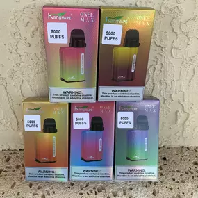 The 5000 puffs rechargeable Kangvape ONEE Max contains 18.5ml of delicious 5% liquid.