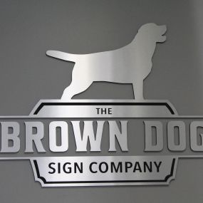 Bild von The Brown Dog Sign Company