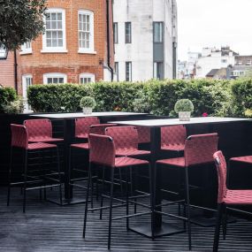 HAY HILL Mayfair - Private Members Club - Meetings - Terrace - Cocktail Bar - Cocktails - Business Lunch