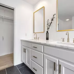 Master Bathroom Remodeling Services