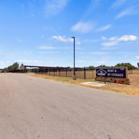 5 Star Boat and RV Storage Covered Trailer Storage in Georgetown, TX Street View Sign