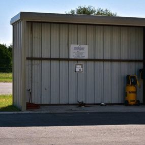 5 Star Boat and RV Storage Covered Trailer Storage in Georgetown, TX - Cleaning Station