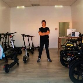 E-SCOOTER & E-BIKE REPAIR SHOP