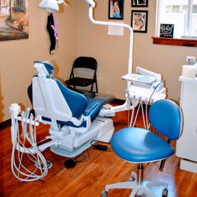 Hubbard Family Dental Hygiene Clinic Patient Room