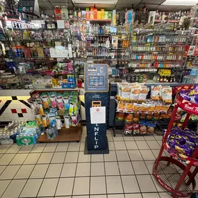 Bild von CoinFlip Bitcoin ATM - Liquor Tobacco & Gas (Dubuque)