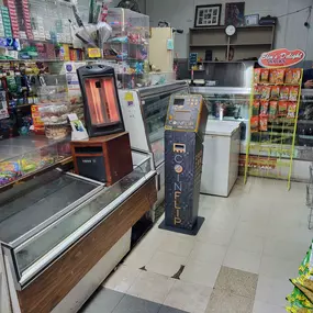 Bild von CoinFlip Bitcoin ATM - Hernandez Market (Waterbury)