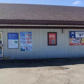 Bild von CoinFlip Bitcoin ATM - Wonderland Party Store (Grand Rapids)