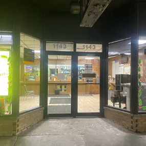 Bild von CoinFlip Bitcoin ATM - FFS - Roosevelt Western Currency Exchange (Chicago)