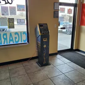 Bild von CoinFlip Bitcoin ATM - Vapor World - Lawrence (Lawrence)