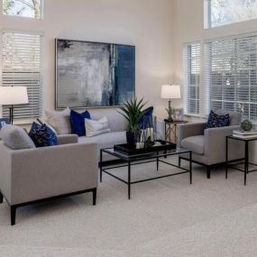 Bild von Heather's Houses - Home Staging for Greater Sacramento Realtors & Home Owners