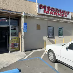 Bild von CoinFlip Bitcoin ATM - Family Discount Market (San Bernardino)