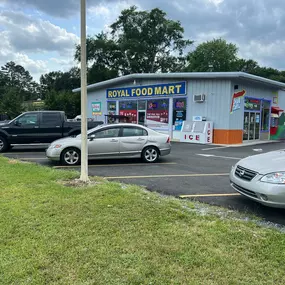 Bild von CoinFlip Bitcoin ATM - Royal Food Mart (Cedartown)