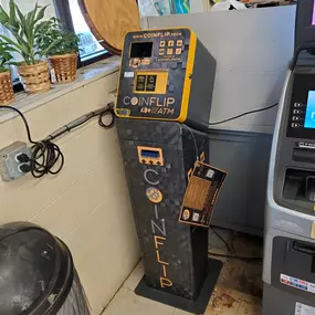 Bild von CoinFlip Bitcoin ATM - Page's groceries & Liquor (Stoughton)