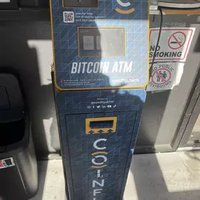 Bild von CoinFlip Bitcoin ATM - Lis Food and Liquor (Chicago)