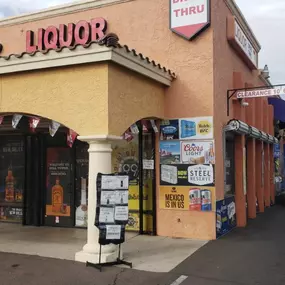 Bild von CoinFlip Bitcoin ATM - Habib's Liquor Drive Thru (Glendale)