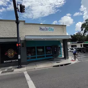 Bild von CoinFlip Bitcoin ATM - Smoke City (Gainesville)