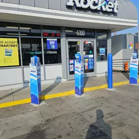 Bild von CoinFlip Bitcoin ATM - Rocket #182 (Los Angeles)