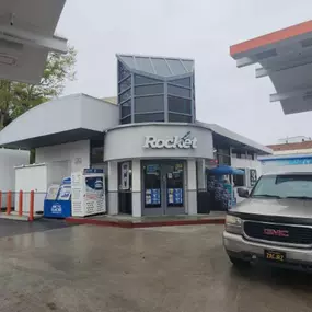 Bild von CoinFlip Bitcoin ATM - Rocket #5665 (Glendale)