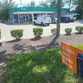 Bild von CoinFlip Bitcoin ATM - Han-Dee Hugo's (Raleigh)