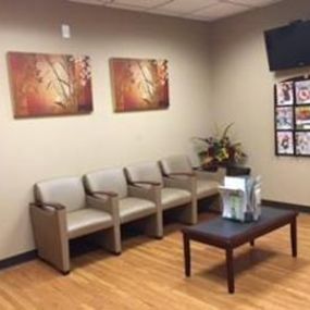 Center for Adult Healthcare - Bloomingdale IL - Interior Waiting Room