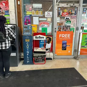 Bild von CoinFlip Bitcoin ATM - Dollar Plus Beauty Supplies (Columbus)