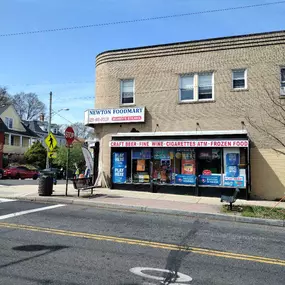 Bild von CoinFlip Bitcoin ATM - Newton Food Mart (Washington)