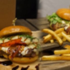 Bild von Aioli Gourmet Burgers - Fry's Location