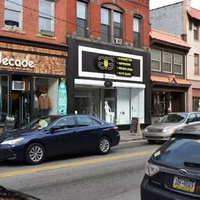 Bild von CoinFlip Bitcoin ATM - Glass Gallery & Wellness South Side (Pittsburgh)