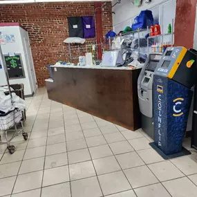 Bild von CoinFlip Bitcoin ATM - CNP Laundry (Denver)