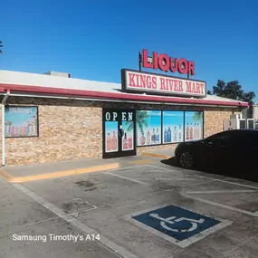 Bild von CoinFlip Bitcoin ATM - King's River Mart (Bullhead City)