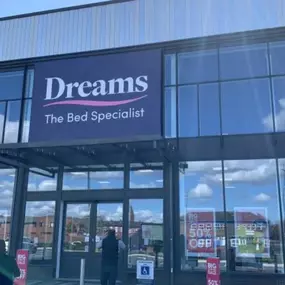 Bild von Dreams Liverpool Edge Lane