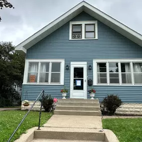 If you have storm damage, a new construction project, or feel your siding may be old and-or damaged, schedule a free inspection with Armor for a no-obligation estimate.