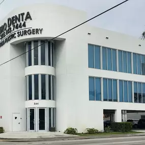 Miro Dental Centers of Coral Gables Office front view
