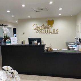 Signature Smiles - Dentist office in Encino