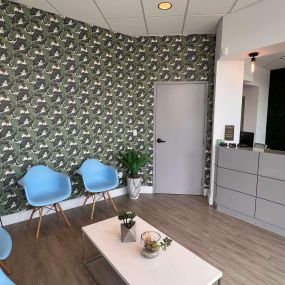dental office waiting room in austin-tru dentistry austin