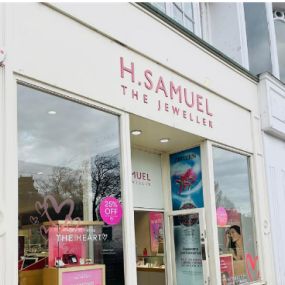 H.Samuel Edinburgh shop front