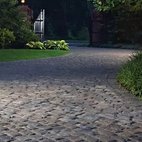 PAVERS & WALL STONES