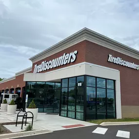 Tire Discounters on 910 Vintage Alcoa Way in Alcoa