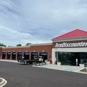 Tire Discounters on 910 Vintage Alcoa Way in Alcoa